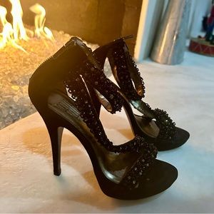 Rhinestones Pelle Mode Black Shoes. Size 7.5. Back zipper hardly worn.